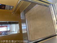 Medium_エレベーター (3)
